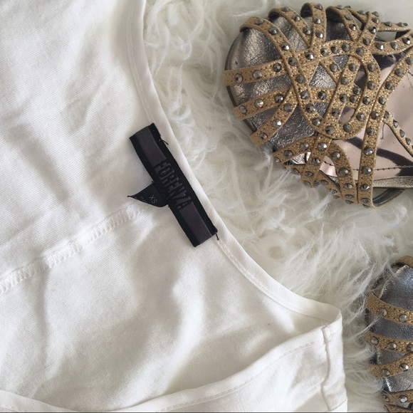 White Lightweight Tank - Picture 5 of 5